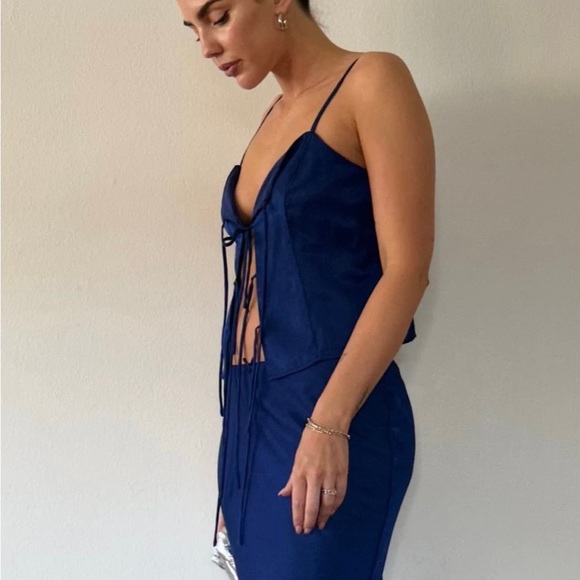 Satin adjustable top - Picture 5 of 5